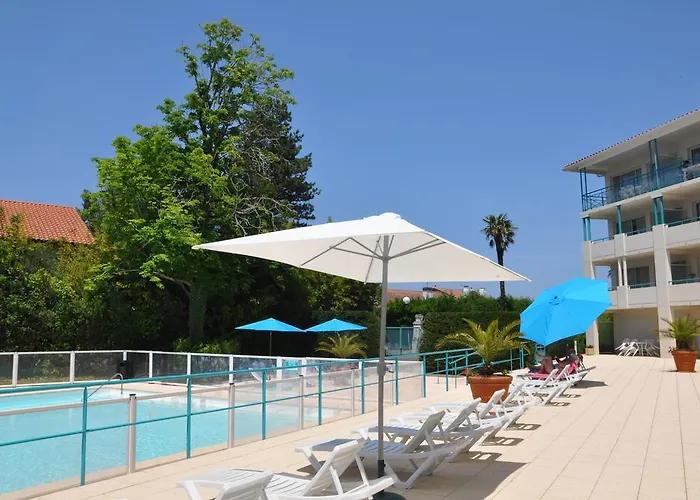 アパート Golf Et Nivelle Avec Piscine Et Parking シブール