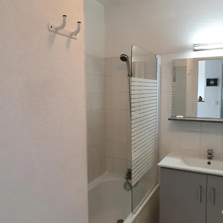 Golf Et Nivelle Avec Piscine Et Parking Ciboure